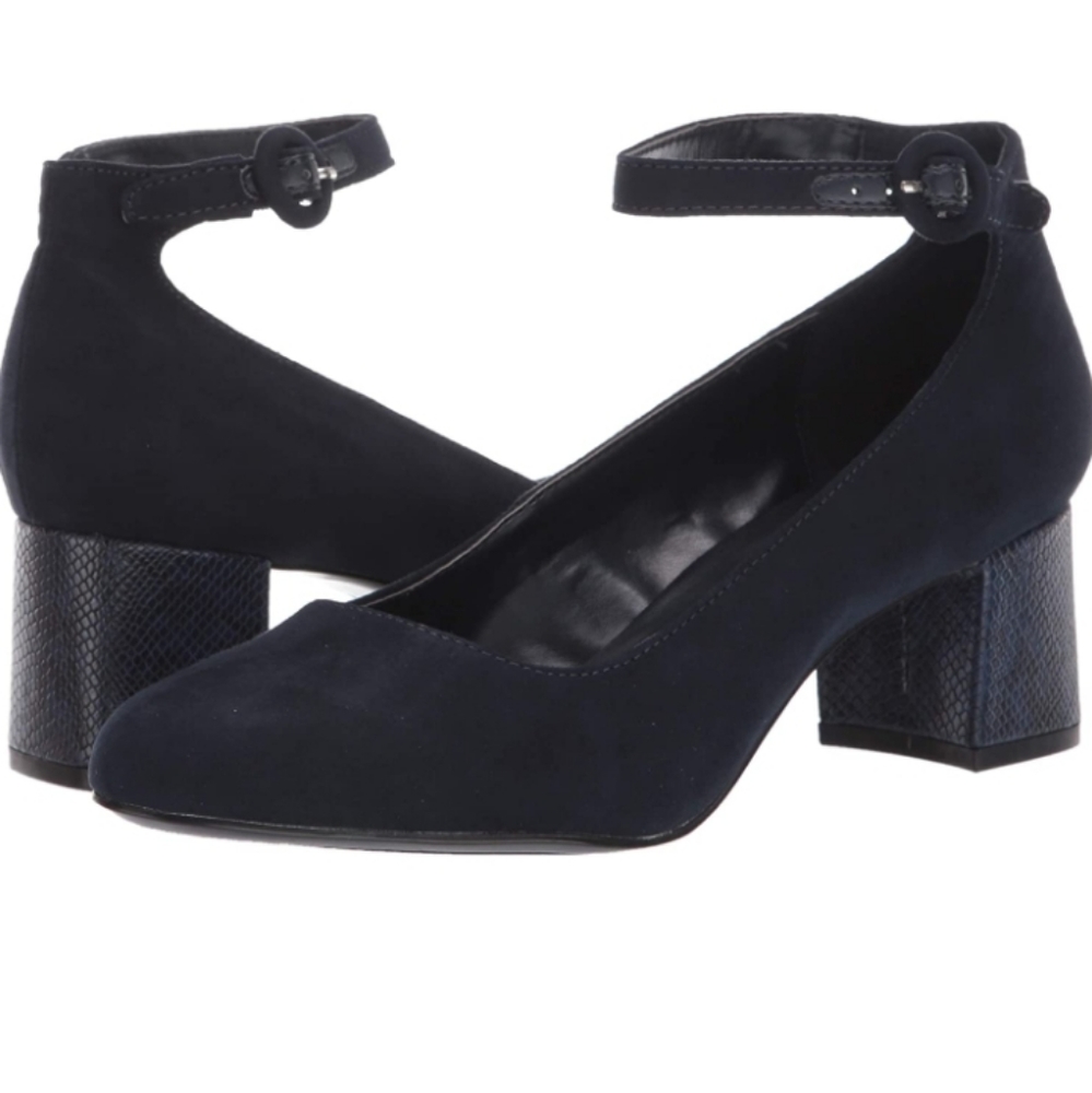 Bandolino Women's Odear Pump
